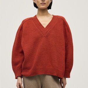 No29 Babaa V-Neck Sweater in Arce
